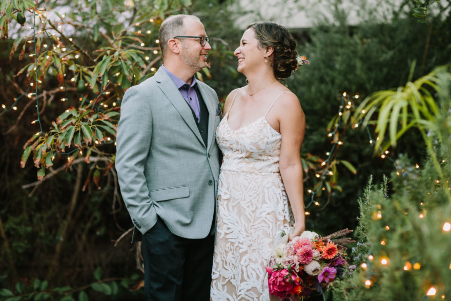 Charming Backyard Microwedding &ndash; Photo by Let's Frolic Together