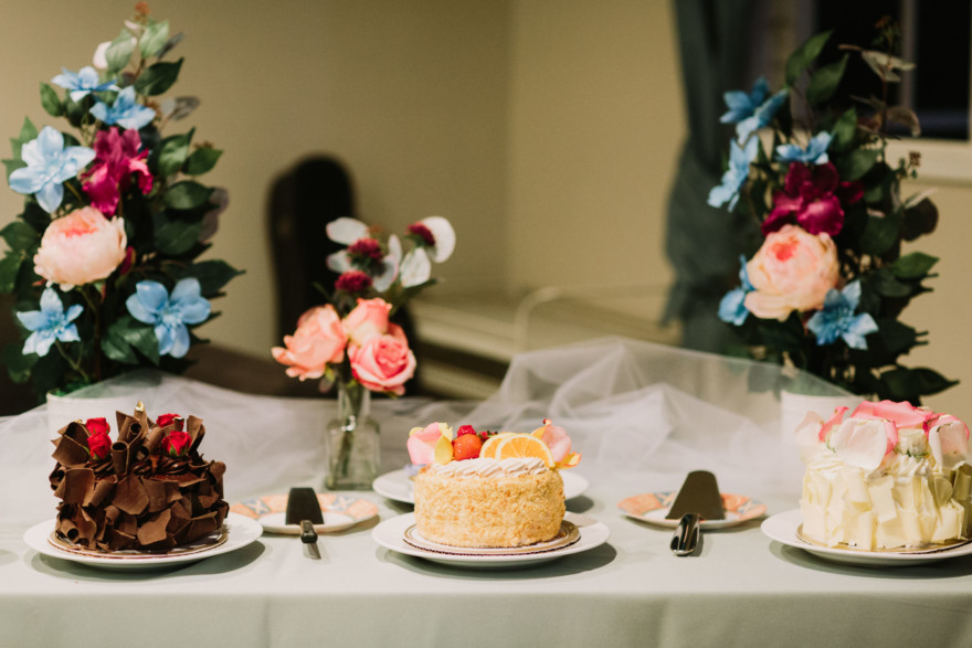 Charming Backyard Microwedding &ndash; Photo by Let's Frolic Together