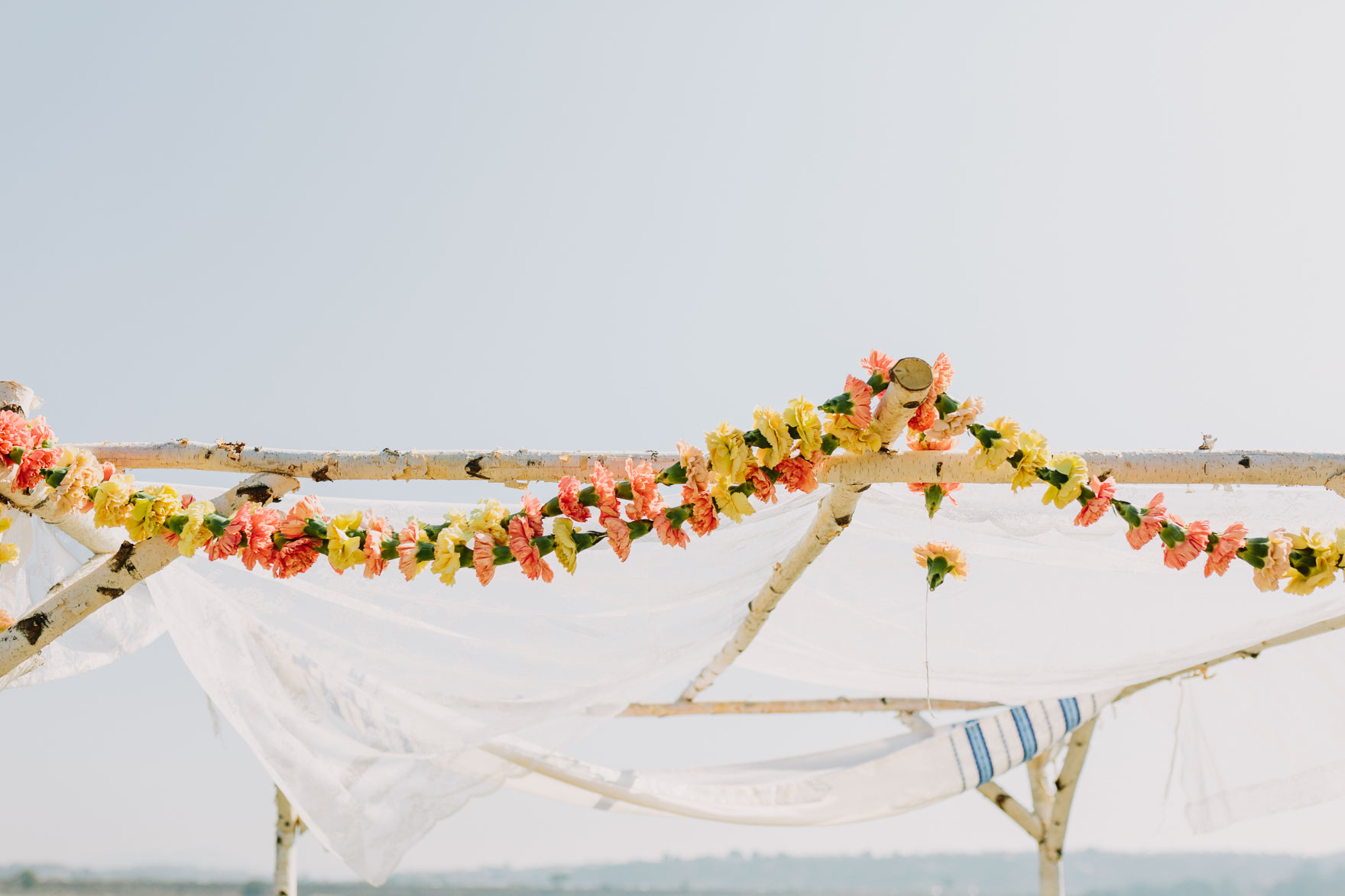 Sweet & Sunny Lagoon Elopement – Photo by Let's Frolic Together