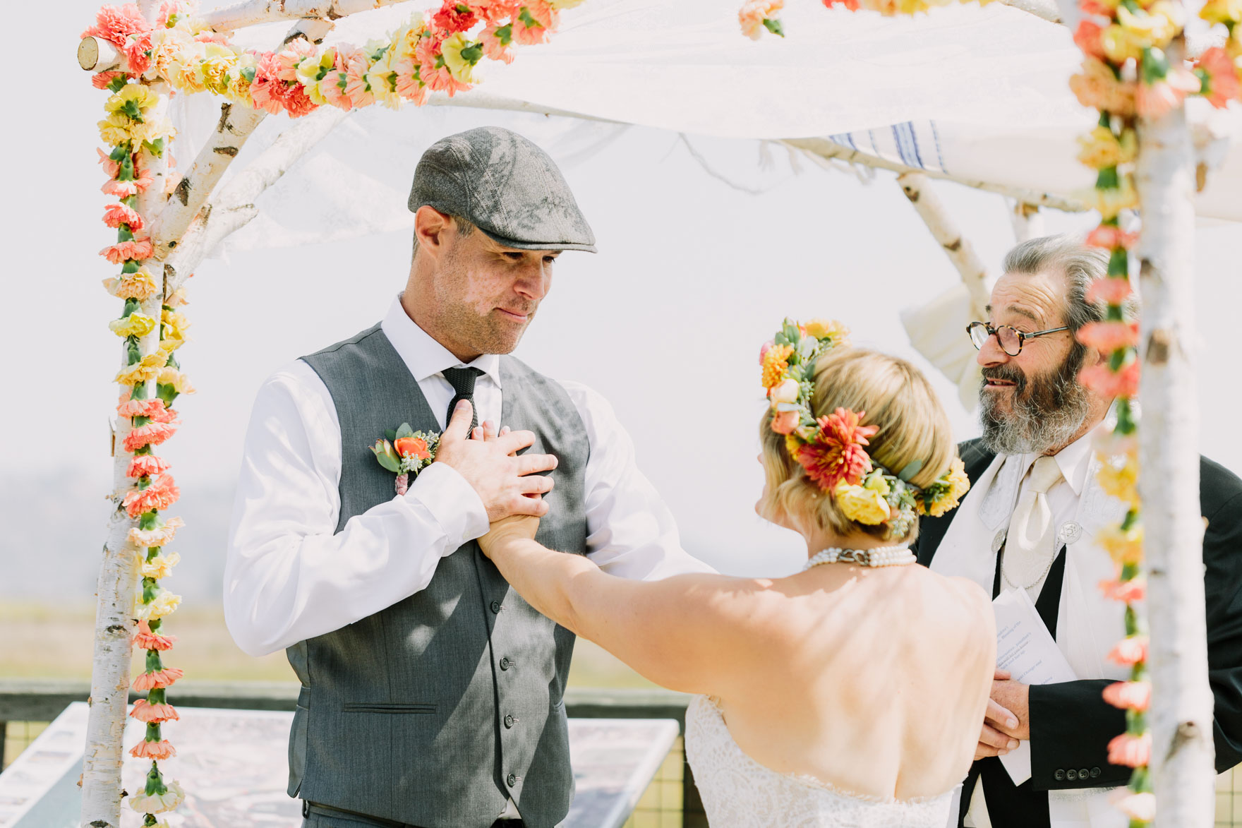 Sweet & Sunny Lagoon Elopement – Photo by Let's Frolic Together