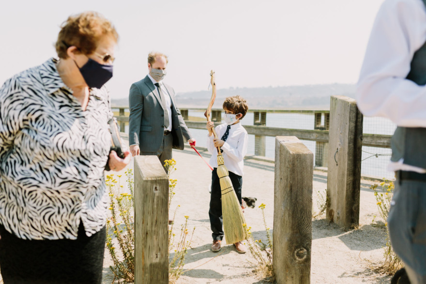 Sweet & Sunny Lagoon Elopement – Photo by Let's Frolic Together