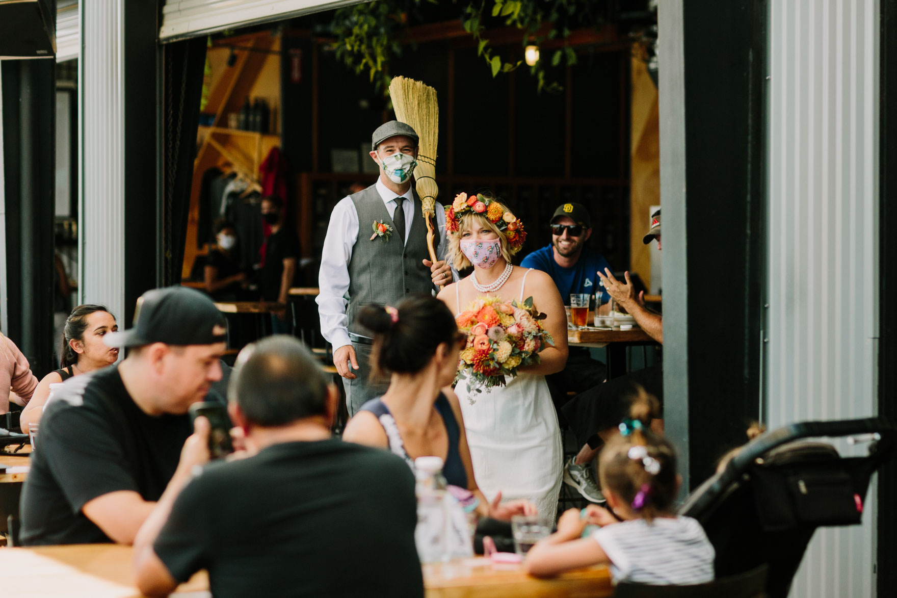 Sweet & Sunny Lagoon Elopement – Photo by Let's Frolic Together