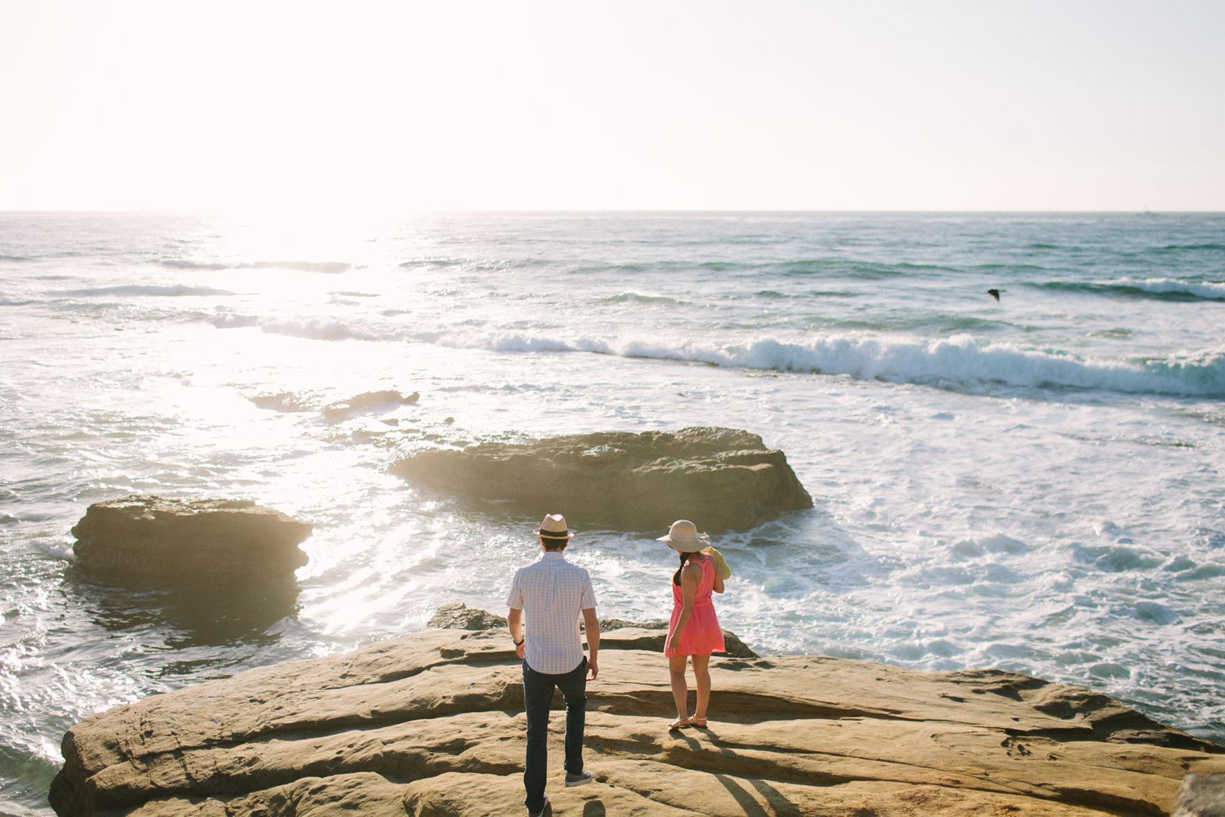 Shoreline La Jolla Snuggling – Photo by Let's Frolic Together