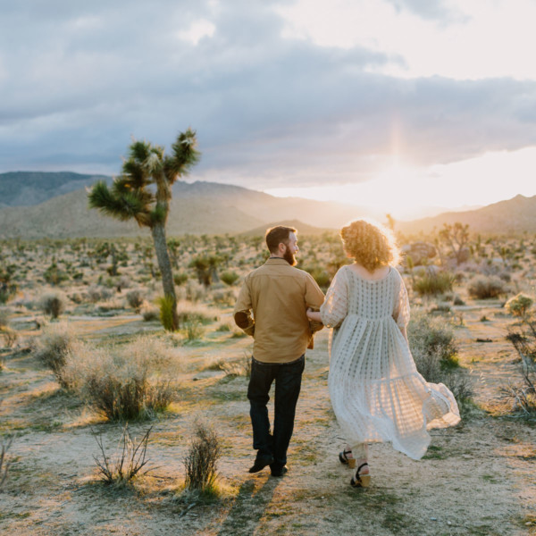A Joshua Tree Glowing Frolic &ndash; Photo by Let's Frolic Together
