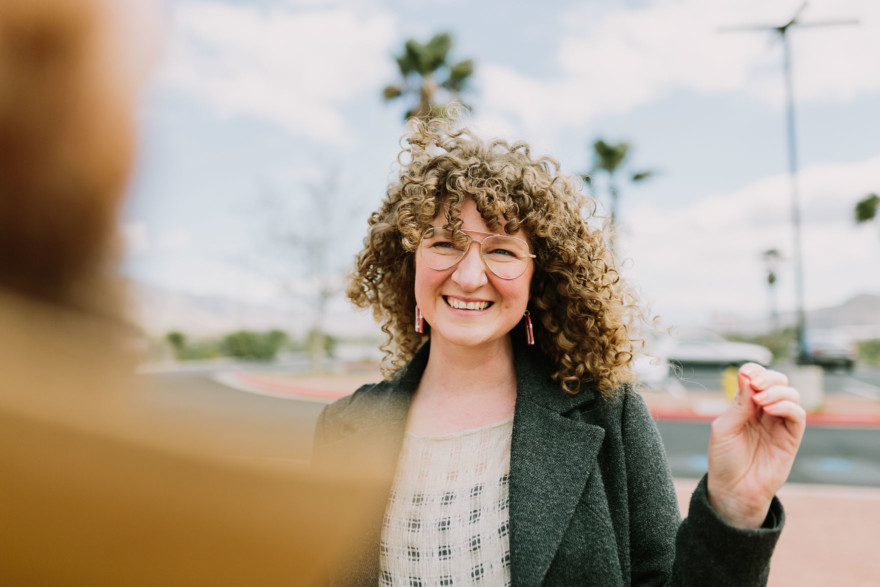 A Joshua Tree Glowing Frolic &ndash; Photo by Let's Frolic Together