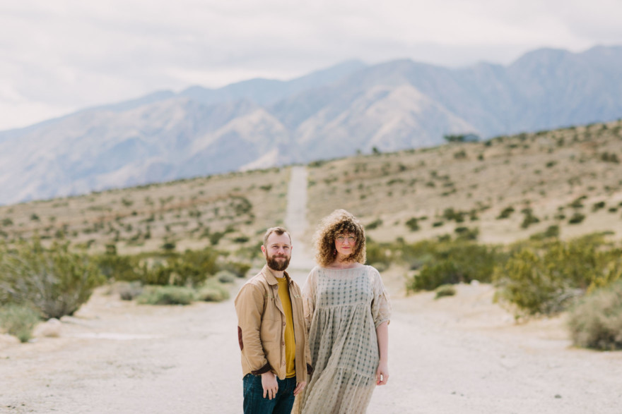 A Joshua Tree Glowing Frolic &ndash; Photo by Let's Frolic Together