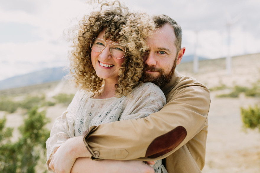 A Joshua Tree Glowing Frolic &ndash; Photo by Let's Frolic Together