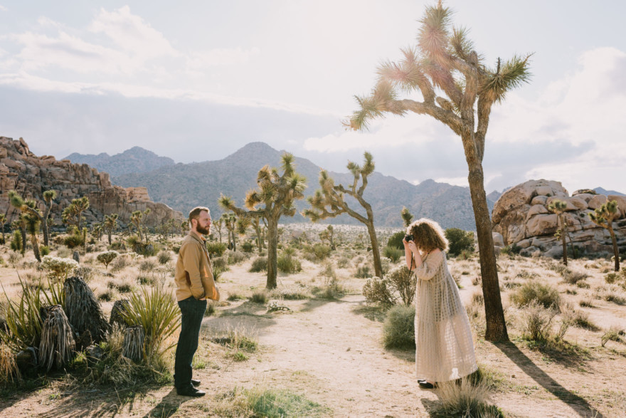 A Joshua Tree Glowing Frolic &ndash; Photo by Let's Frolic Together