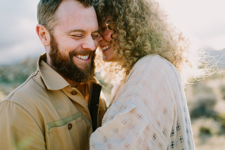 A Joshua Tree Glowing Frolic &ndash; Photo by Let's Frolic Together