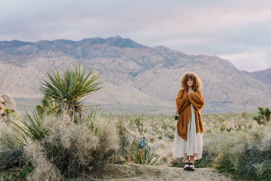 A Joshua Tree Glowing Frolic &ndash; Photo by Let's Frolic Together