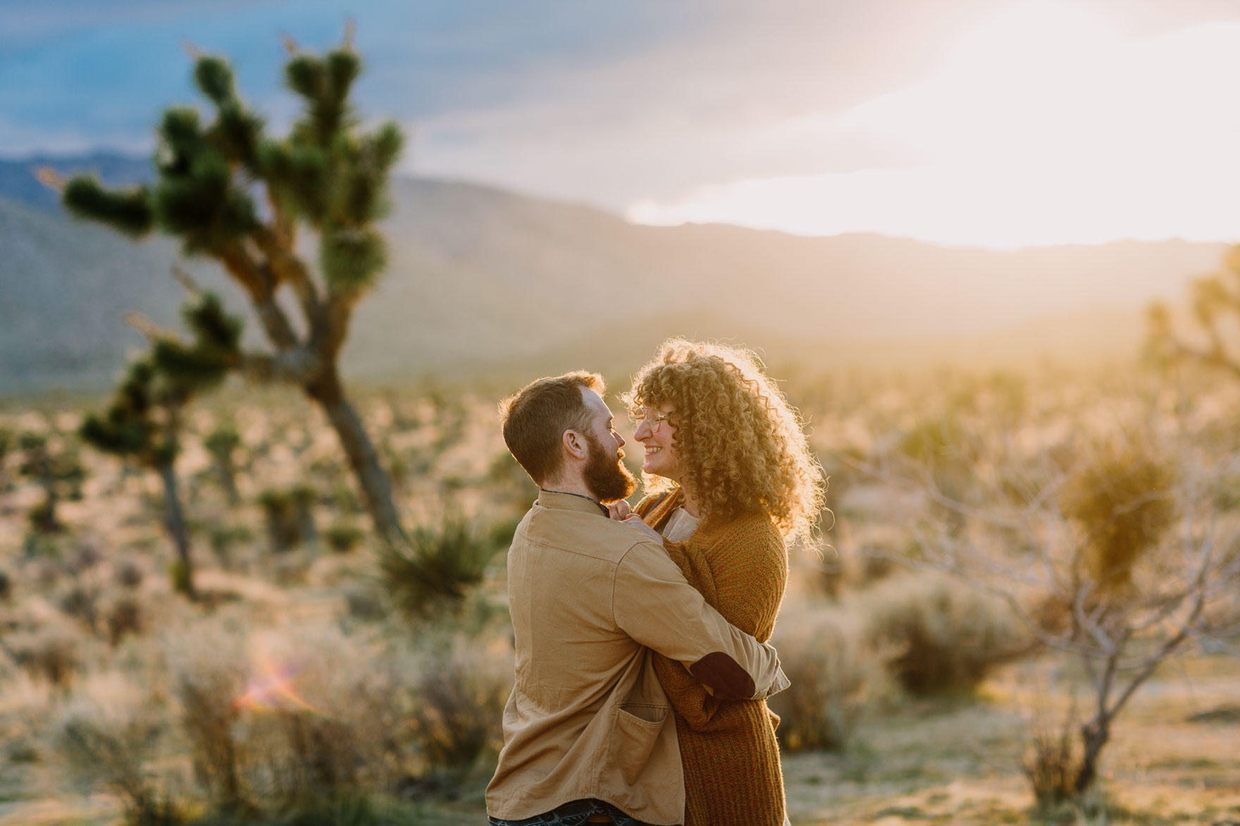 A Joshua Tree Glowing Frolic – Photo by Let's Frolic Together