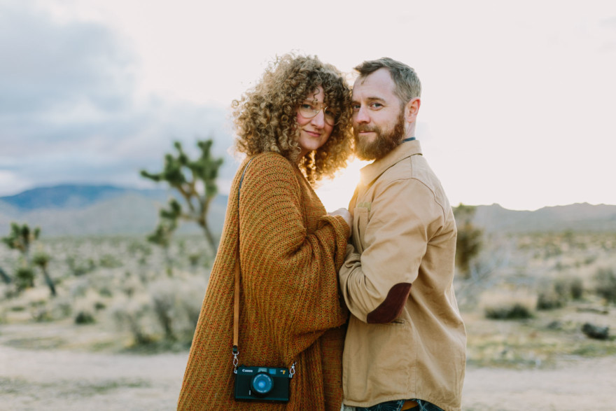 A Joshua Tree Glowing Frolic &ndash; Photo by Let's Frolic Together