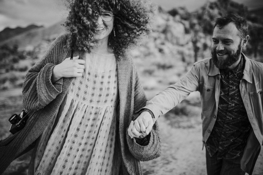 A Joshua Tree Glowing Frolic &ndash; Photo by Let's Frolic Together