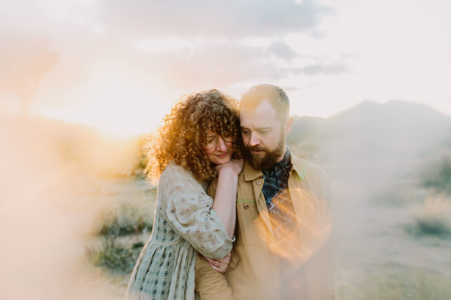 A Joshua Tree Glowing Frolic &ndash; Photo by Let's Frolic Together