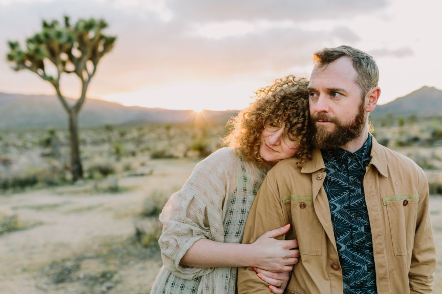 A Joshua Tree Glowing Frolic &ndash; Photo by Let's Frolic Together