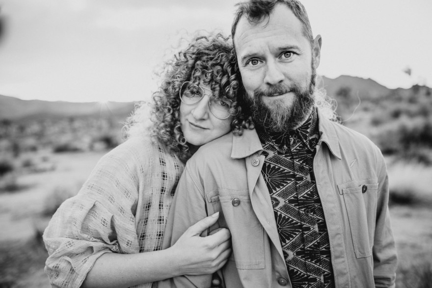 A Joshua Tree Glowing Frolic &ndash; Photo by Let's Frolic Together