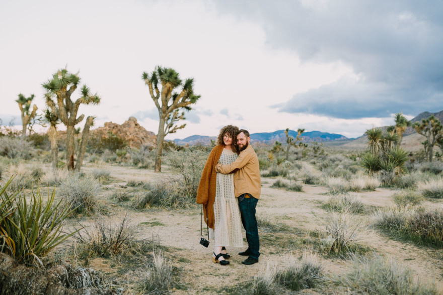 A Joshua Tree Glowing Frolic &ndash; Photo by Let's Frolic Together
