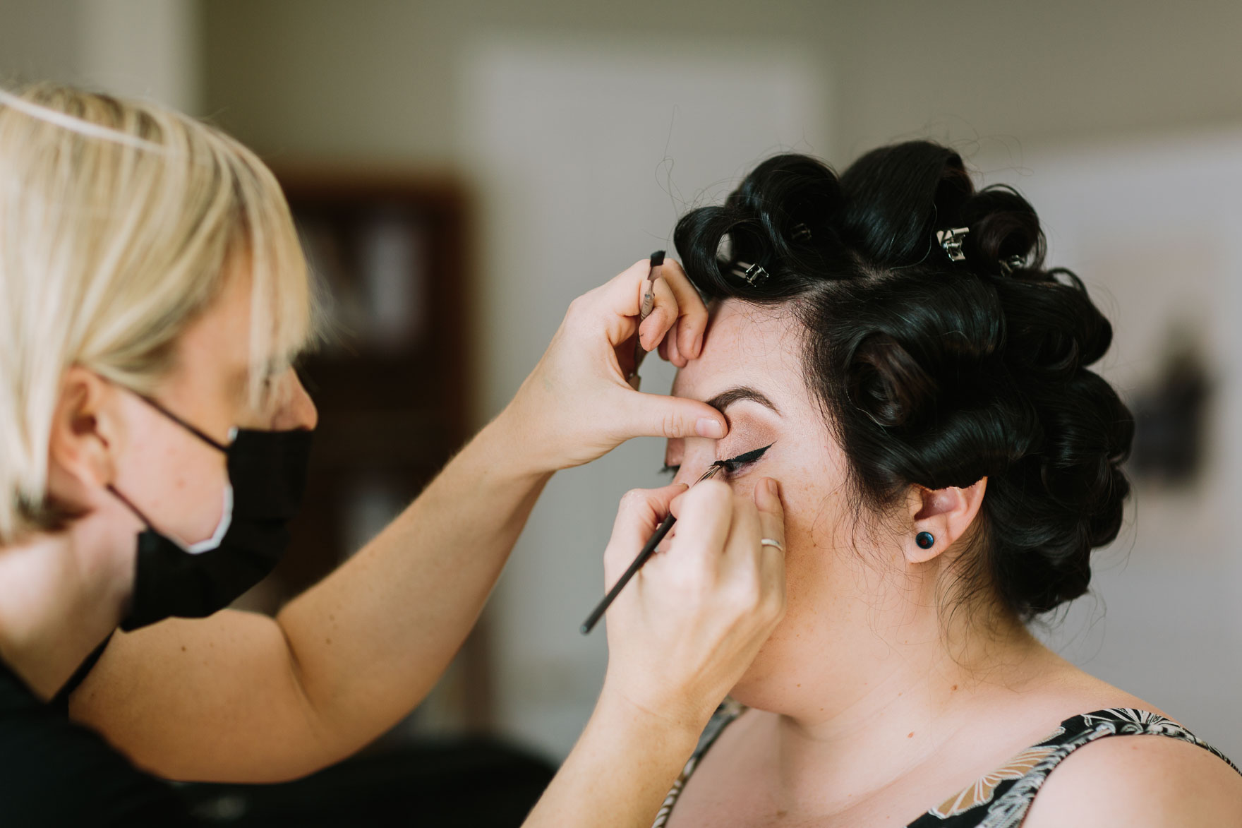 Long Beach Tiny Wedding Bliss – Photo by Let's Frolic Together