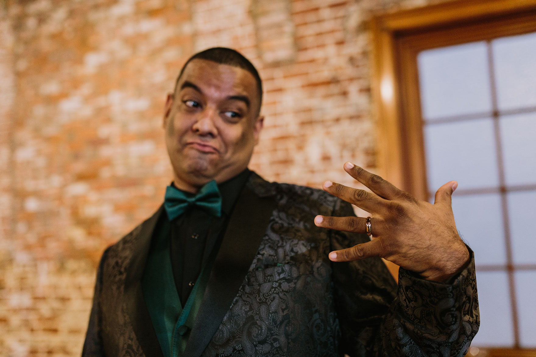 Long Beach Tiny Wedding Bliss – Photo by Let's Frolic Together