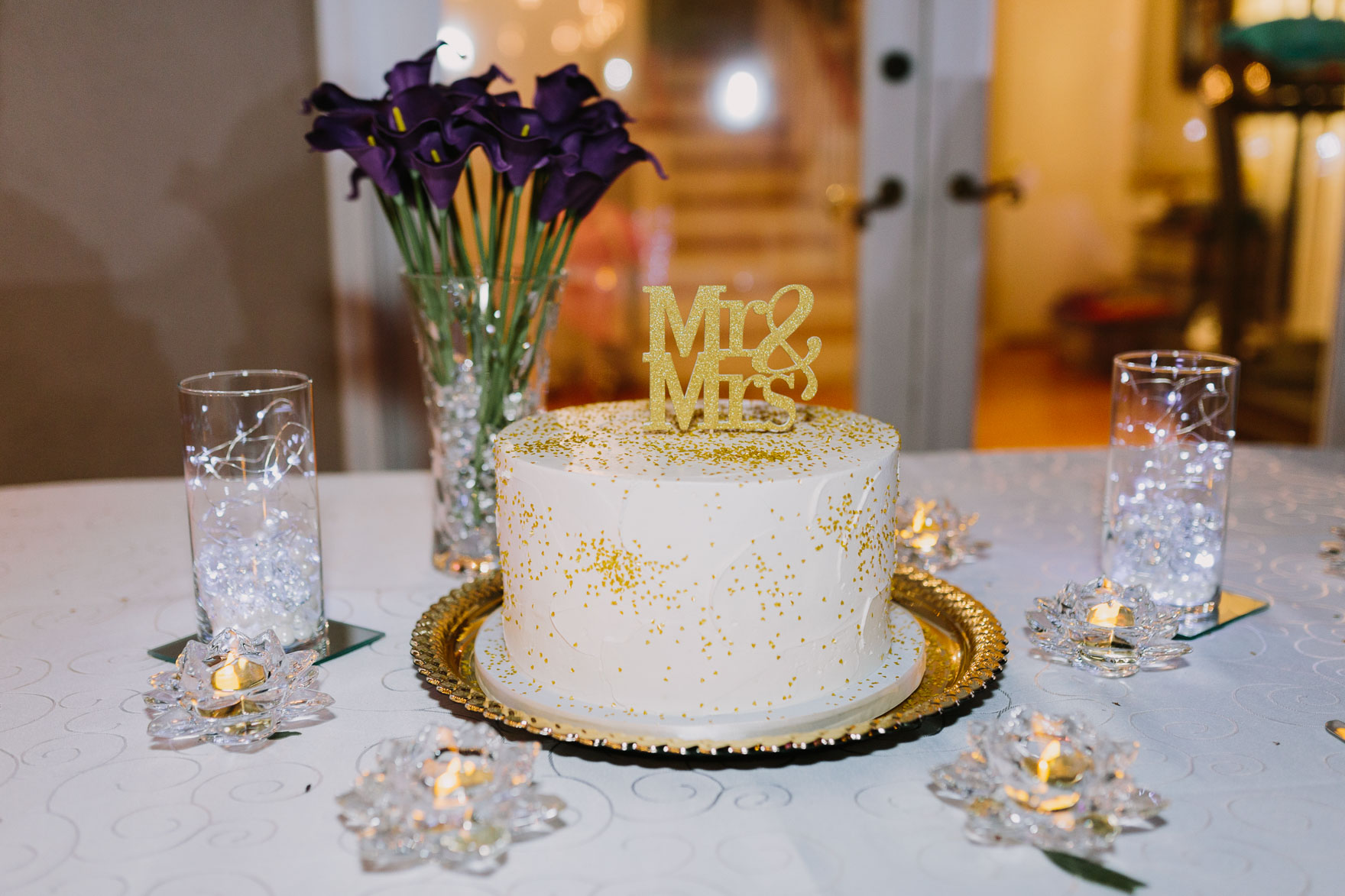 Long Beach Tiny Wedding Bliss – Photo by Let's Frolic Together