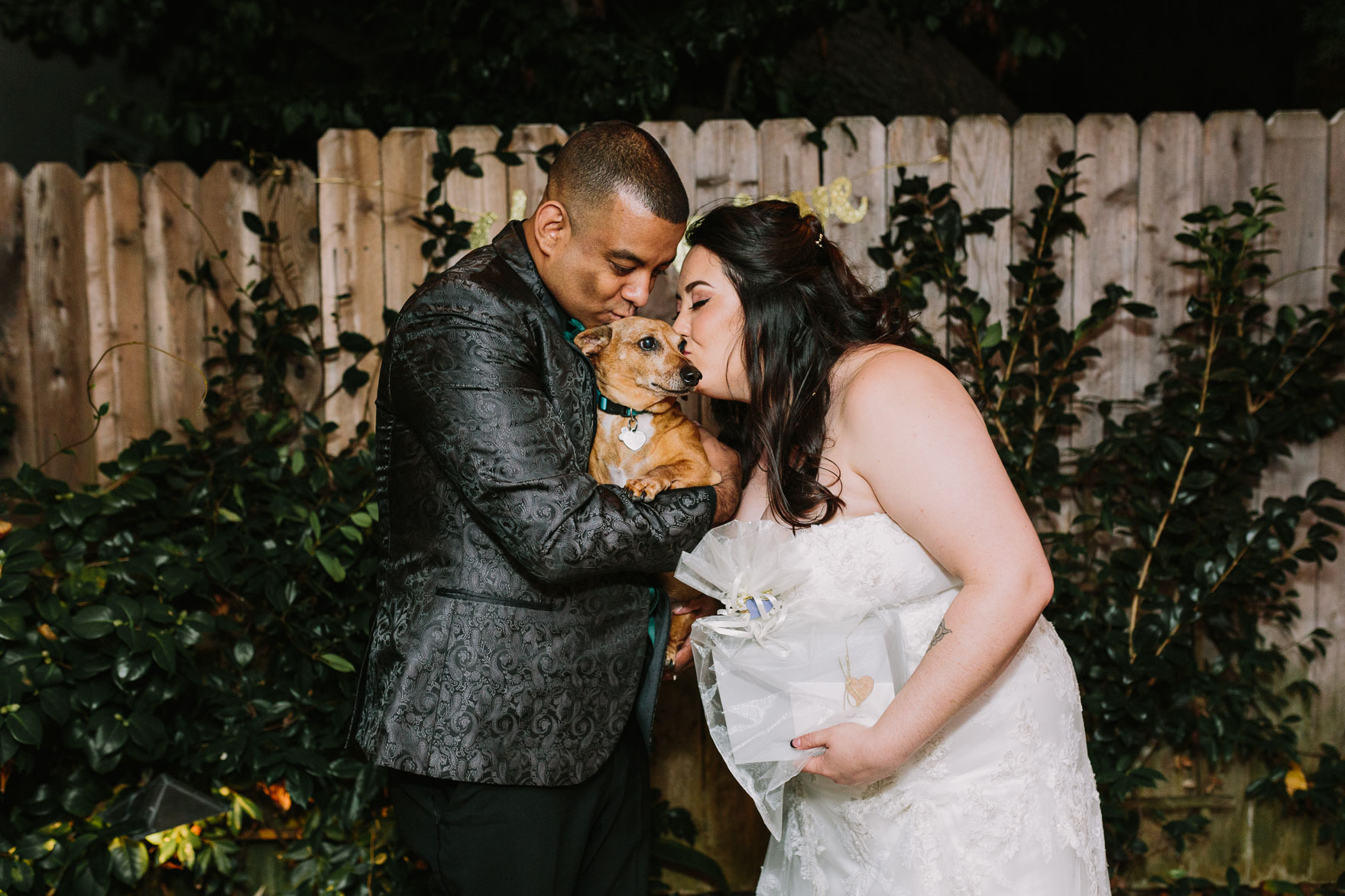 Long Beach Tiny Wedding Bliss – Photo by Let's Frolic Together