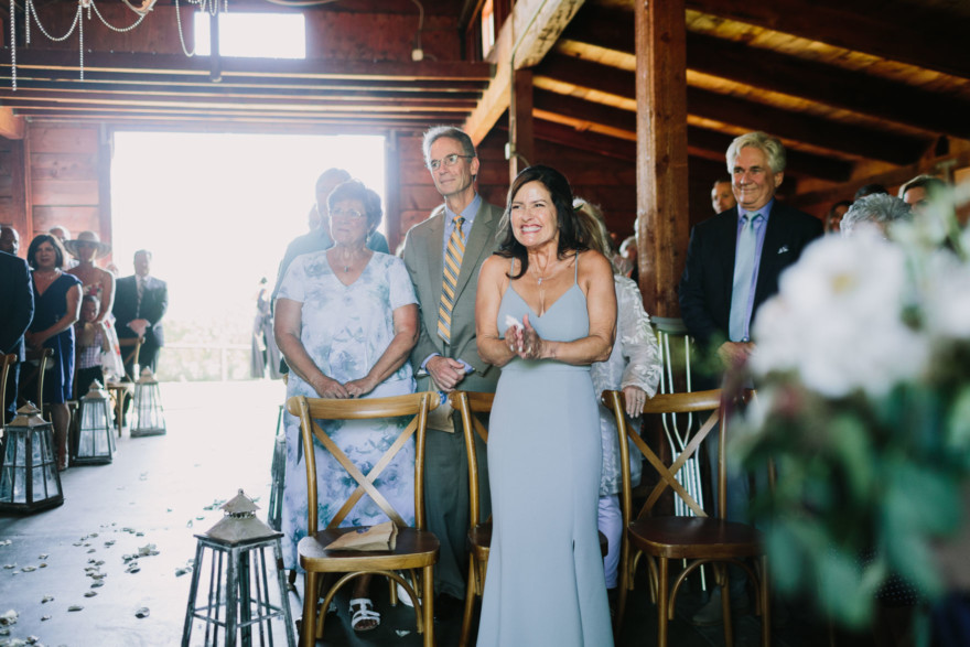 Sweet & Rustic Barn Union &ndash; Photo by Let's Frolic Together