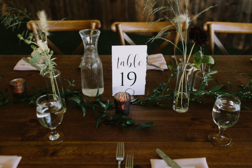 Sweet & Rustic Barn Union &ndash; Photo by Let's Frolic Together
