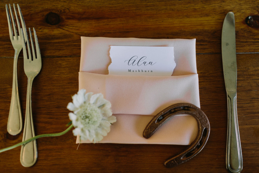 Sweet & Rustic Barn Union &ndash; Photo by Let's Frolic Together