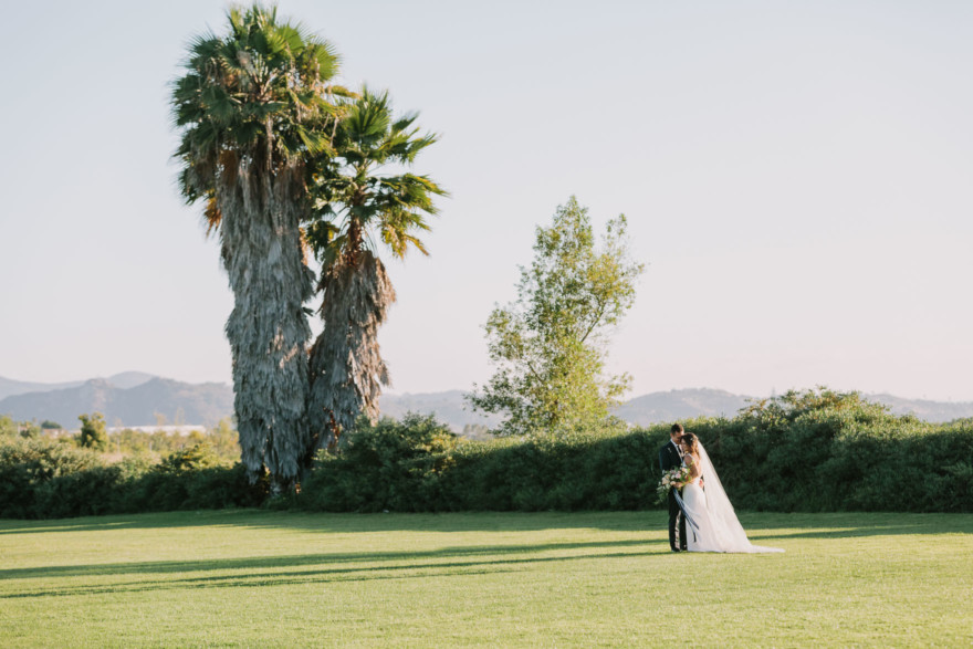 Sweet & Rustic Barn Union &ndash; Photo by Let's Frolic Together