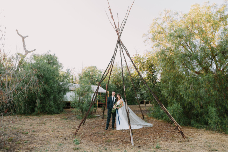 Sweet & Rustic Barn Union &ndash; Photo by Let's Frolic Together