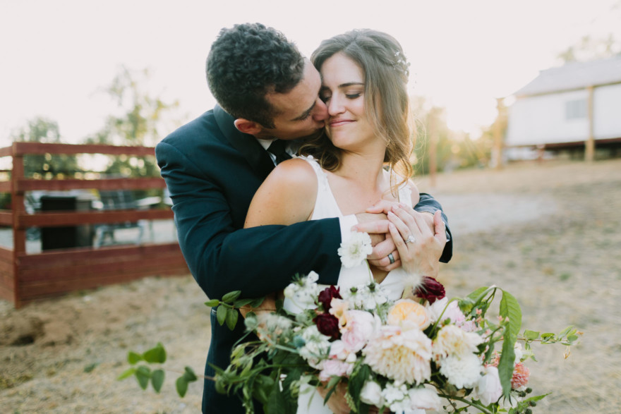 Sweet & Rustic Barn Union &ndash; Photo by Let's Frolic Together