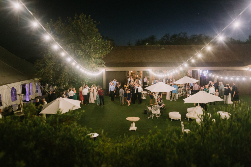 Sweet & Rustic Barn Union &ndash; Photo by Let's Frolic Together