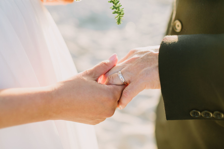 Surprise Seaside Elopement &ndash; Photo by Let's Frolic Together