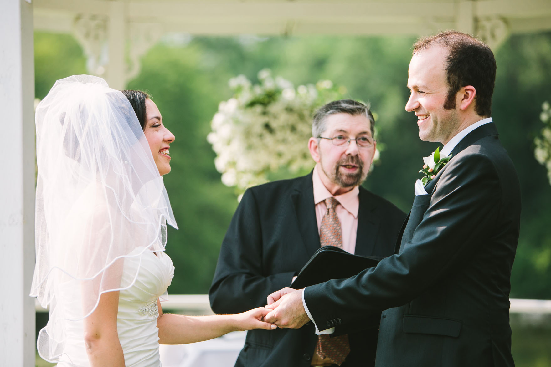 Romantic, Historic Montreal Wedding – Photo by Let's Frolic Together