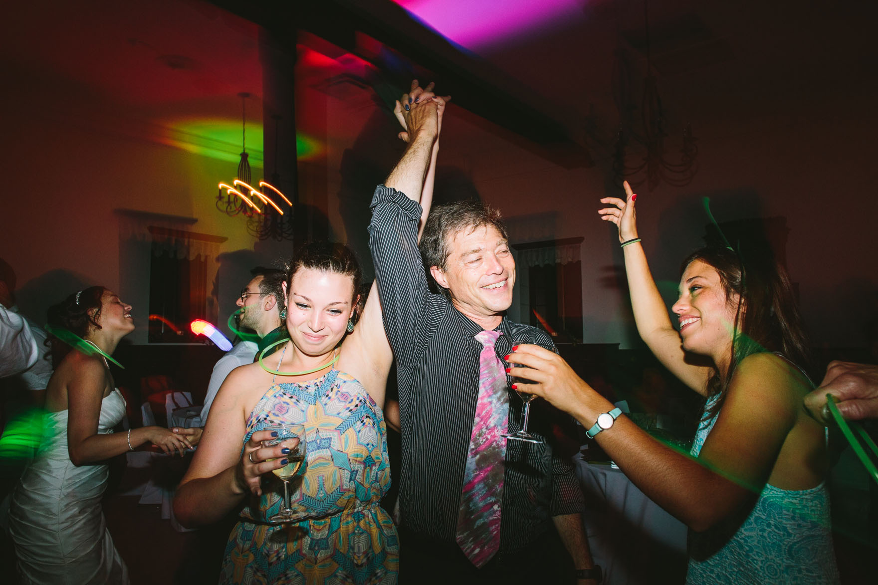 Romantic, Historic Montreal Wedding – Photo by Let's Frolic Together