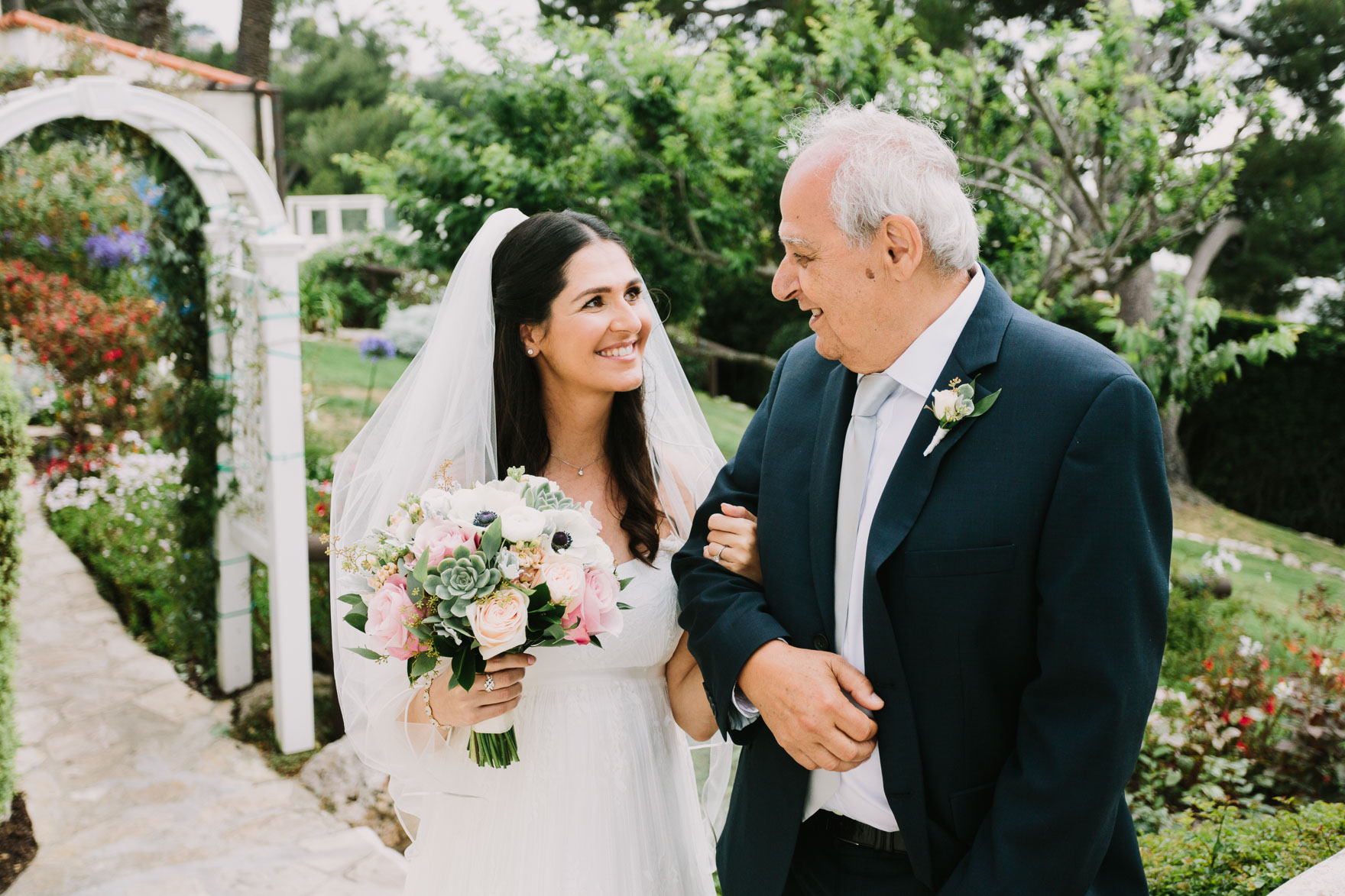 Sweet Seaside Garden Union – Photo by Let's Frolic Together