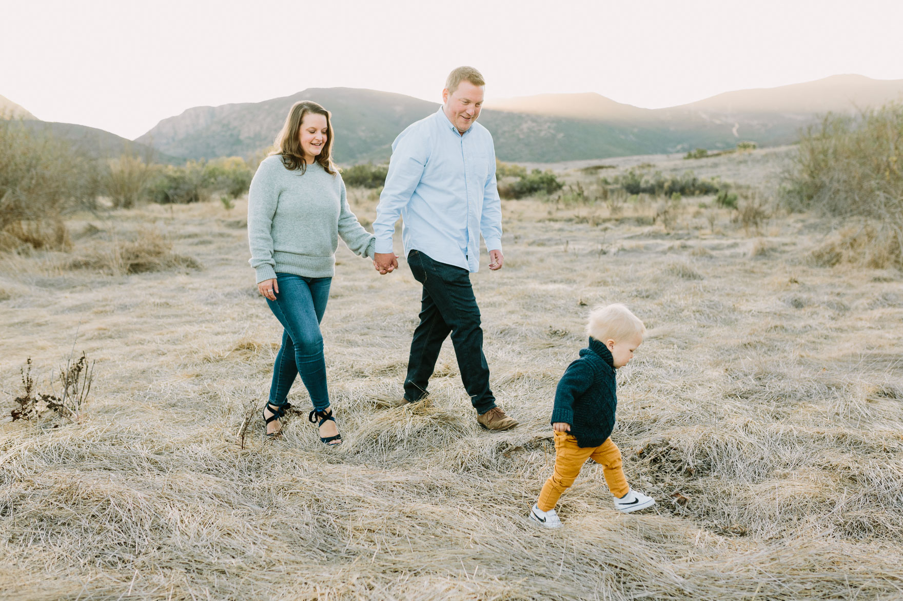 Happy Trails with an Adorable Family – Photo by Let's Frolic Together