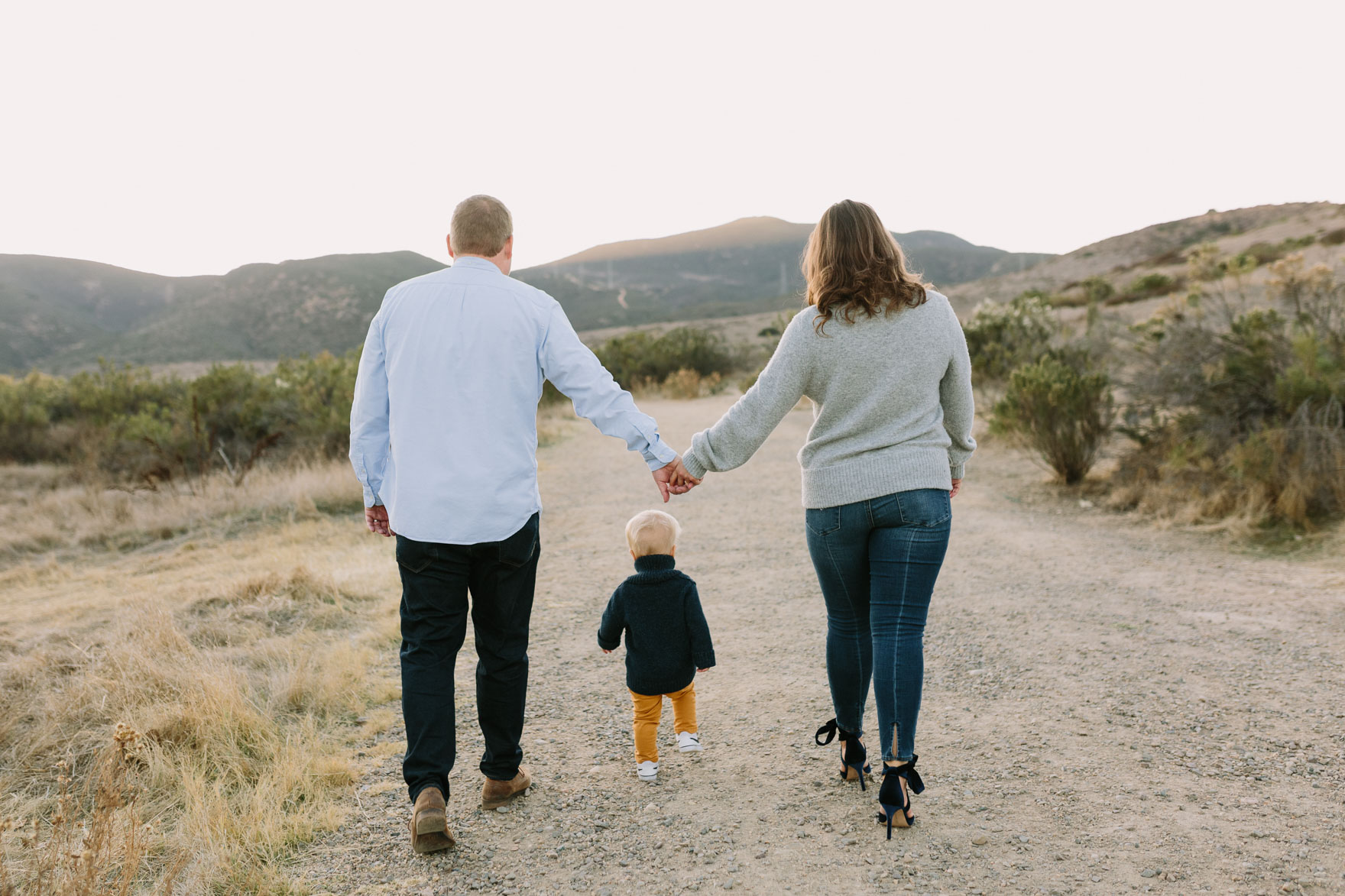 Happy Trails with an Adorable Family – Photo by Let's Frolic Together