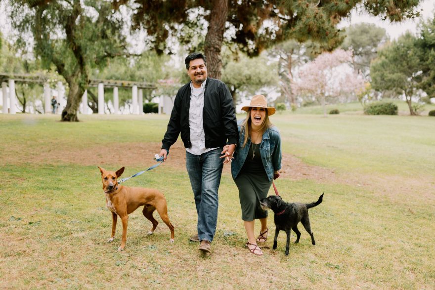 Jill, Jesse, and the Playful Puppies &ndash; Photo by Let's Frolic Together