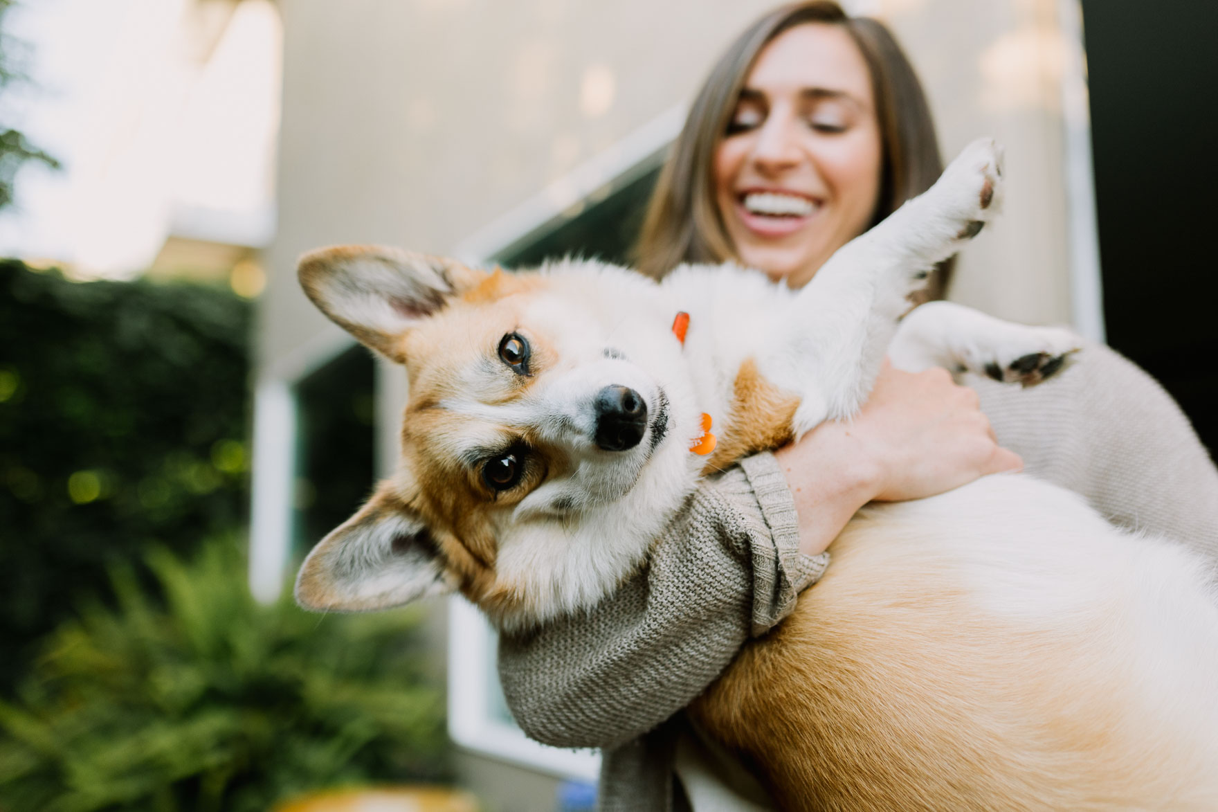 Laughs & Love in Laguna Beach – Photo by Let's Frolic Together