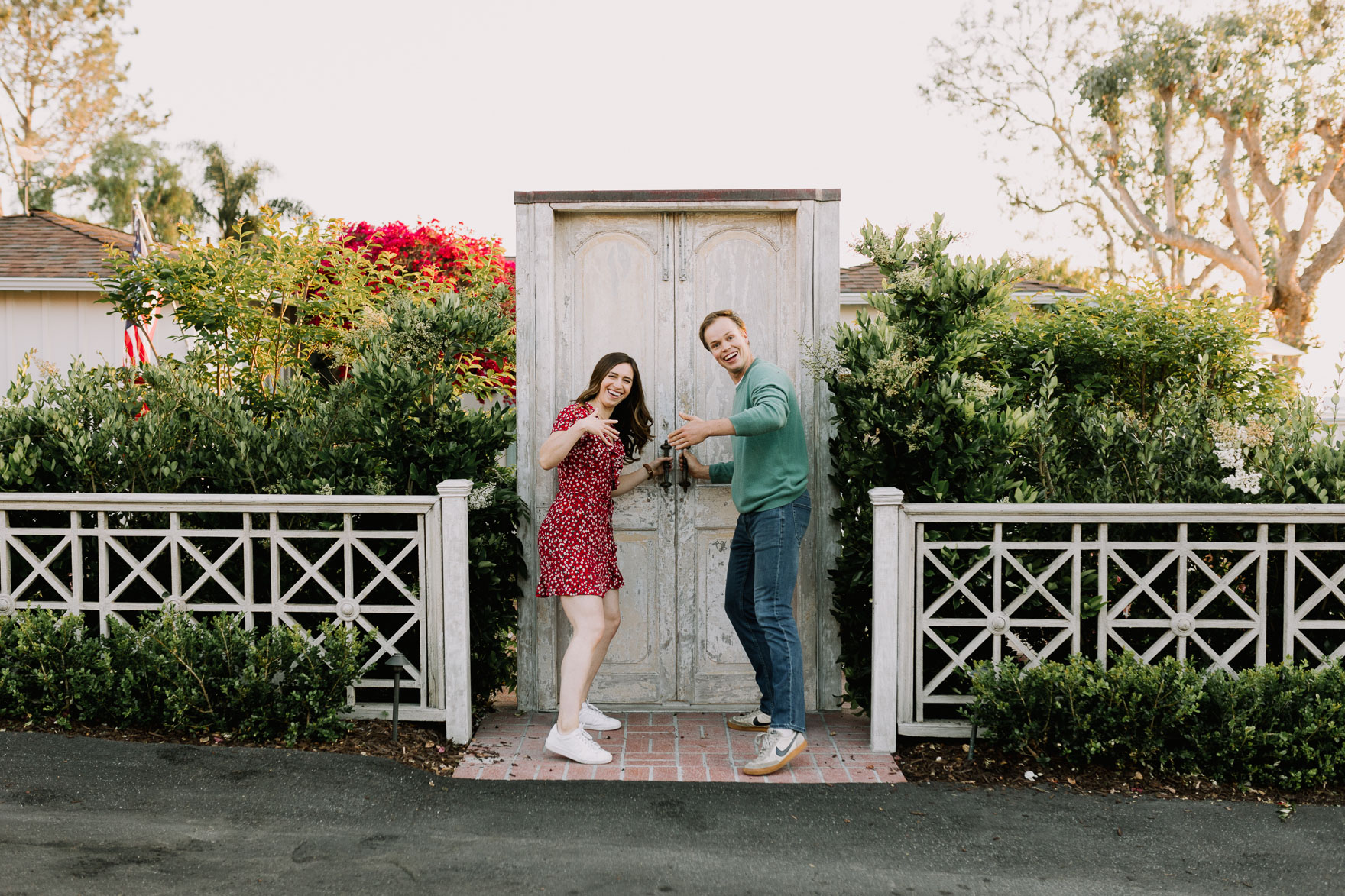 Laughs & Love in Laguna Beach – Photo by Let's Frolic Together