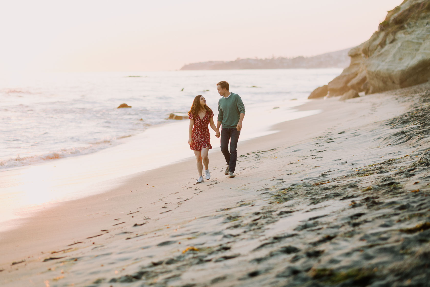 Laughs & Love in Laguna Beach – Photo by Let's Frolic Together