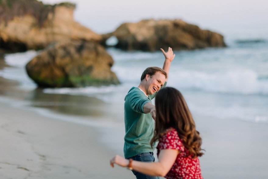 Laughs & Love in Laguna Beach &ndash; Photo by Let's Frolic Together