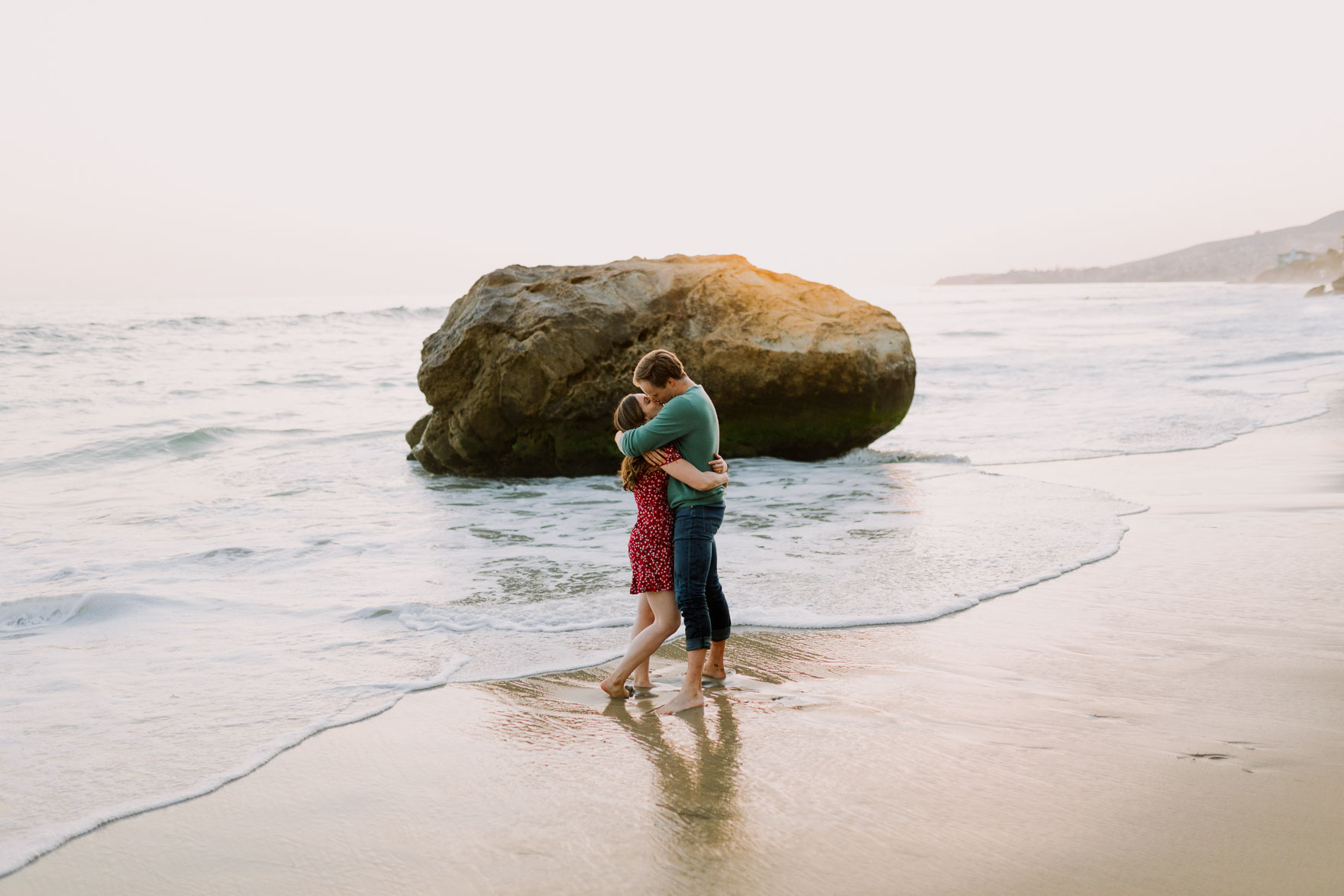 Laughs & Love in Laguna Beach – Photo by Let's Frolic Together