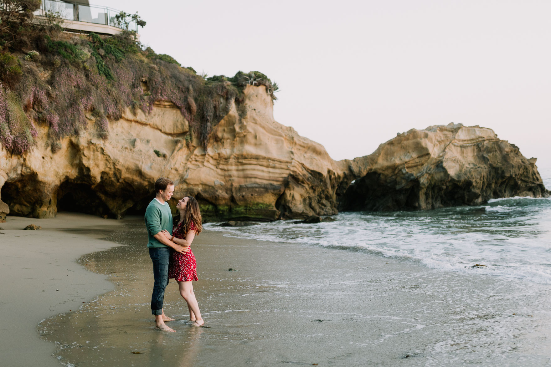 Laughs & Love in Laguna Beach – Photo by Let's Frolic Together