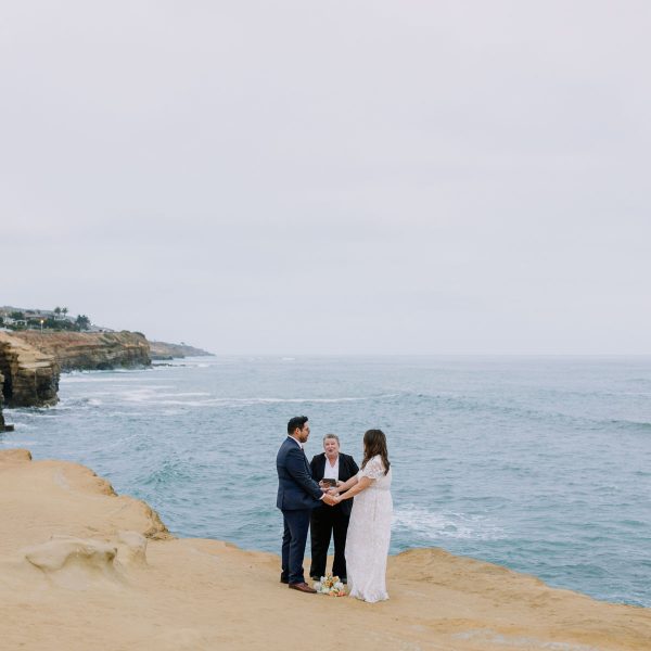 Darling Coastal & Urban Elopement &ndash; Photo by Let's Frolic Together