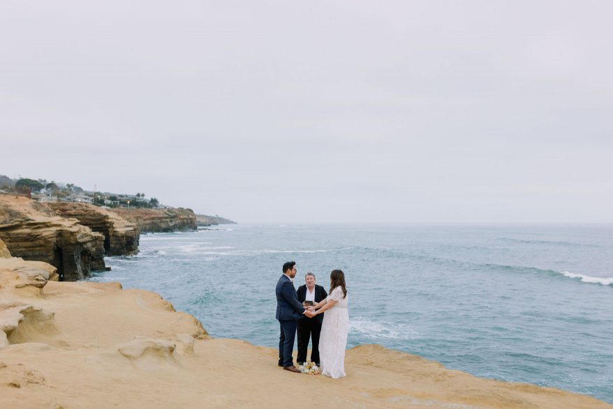 Darling Coastal & Urban Elopement &ndash; Photo by Let's Frolic Together