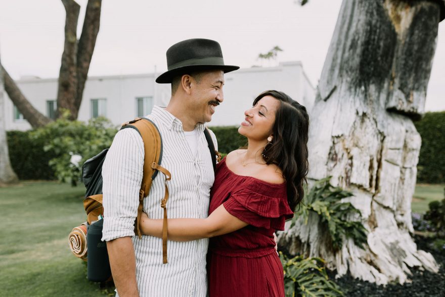 A Touching Coastal Proposal &ndash; Photo by Let's Frolic Together
