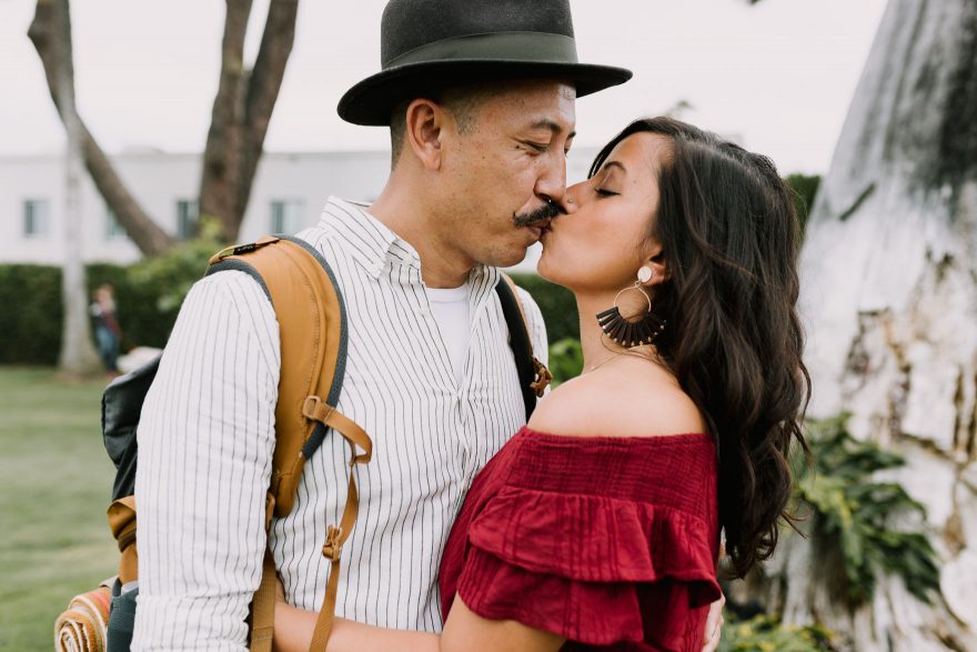 A Touching Coastal Proposal &ndash; Photo by Let's Frolic Together