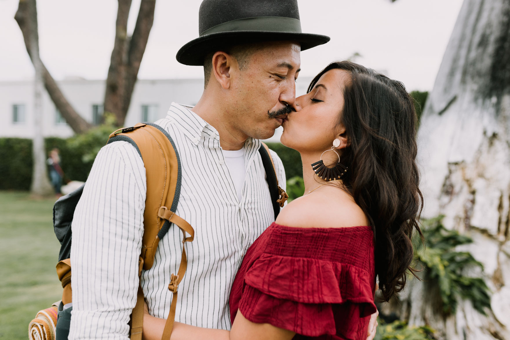 A Touching Coastal Proposal – Photo by Let's Frolic Together